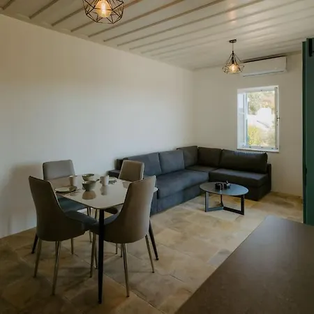 Dipaton House In Vasa 2 Apartment Vasa Kilaniou